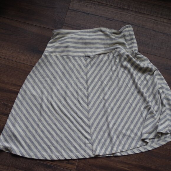 Ladies Mini Dakini Skirt - Picture 3 of 3